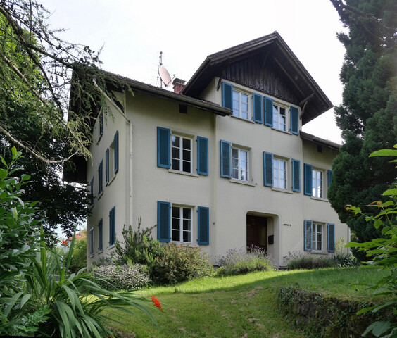 „Villa Schönblick“ in Götzis. Haus mit Charme und 160 m² Wohnfläche.
