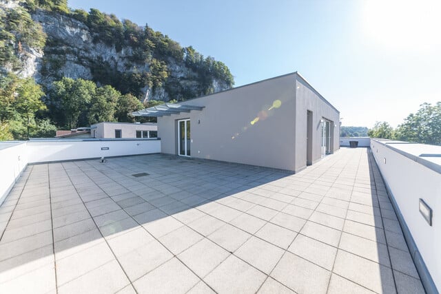 Luxus-Penthouse (3-Zi) mit riesiger Terrasse und Panoramablick