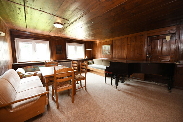 Viel Platz für wenig Geld - große 6 Zimmer Wohnung mit toller Terrasse in Weiler