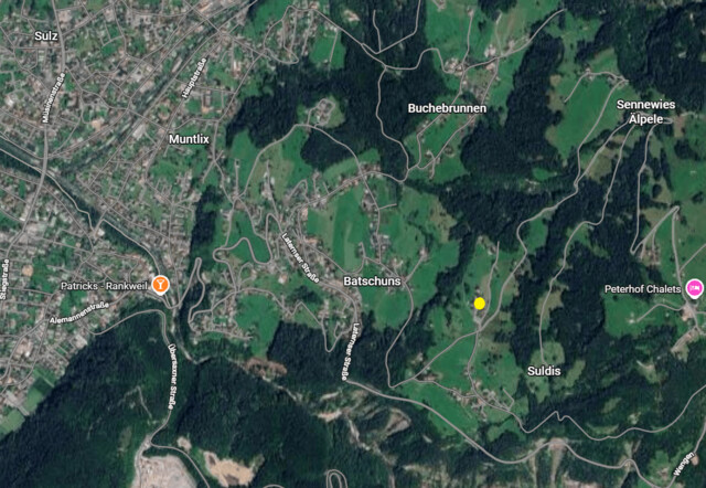 Modernisierte Ferienwohnung hoch über dem Rheintal
