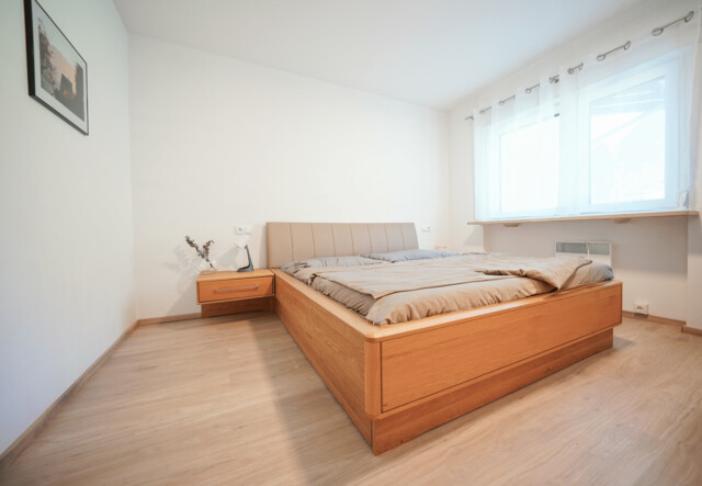 Modernisierte Ferienwohnung hoch über dem Rheintal