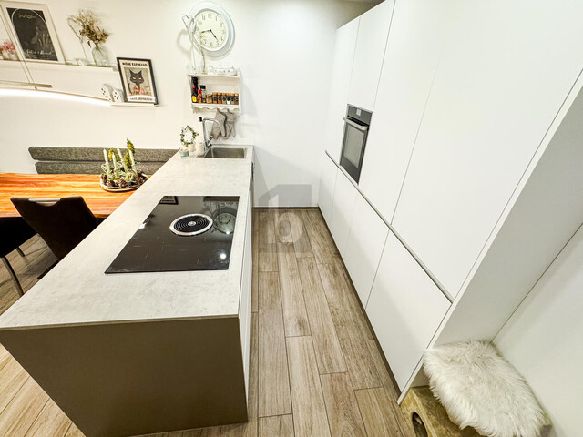 TRAUMHAFTER GARTENHIT IN TOP LAGE UND GRENZNAH