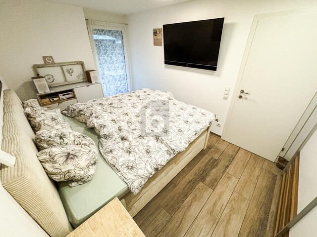 TRAUMHAFTER GARTENHIT IN TOP LAGE UND GRENZNAH