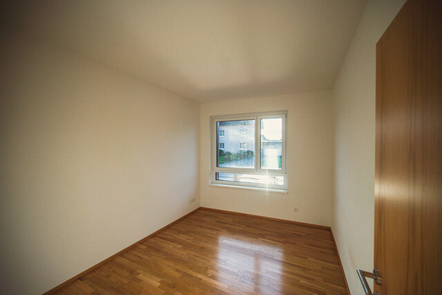 Moderne, hochwertige 4-Zimmer-Gartenwohnung in zentraler Lage