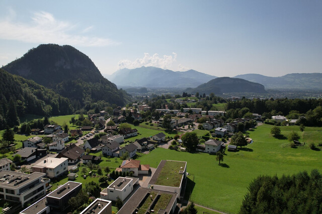 Charmante 2-Zimmerwohnung mit ca. 35 m² Terrasse am Götzner Berg