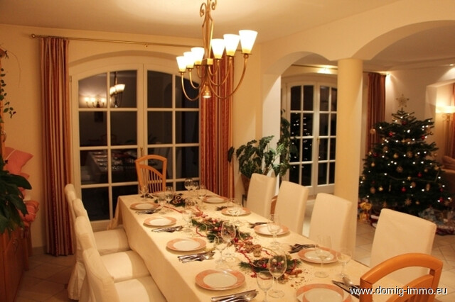 Exklusive Villa an der Tiroler Sonnenseite in der Ortschaft Mötz gegenüber vom Ort Stams!