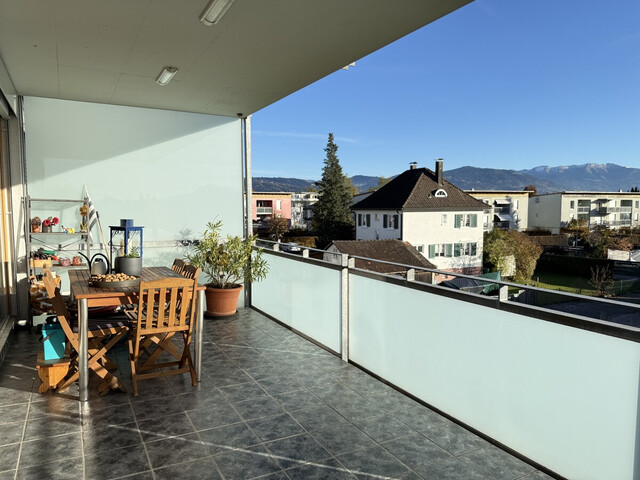 Naturnahe & zentrale 4-Zimmerwohnung in ruhiger Wohngegend von Hard