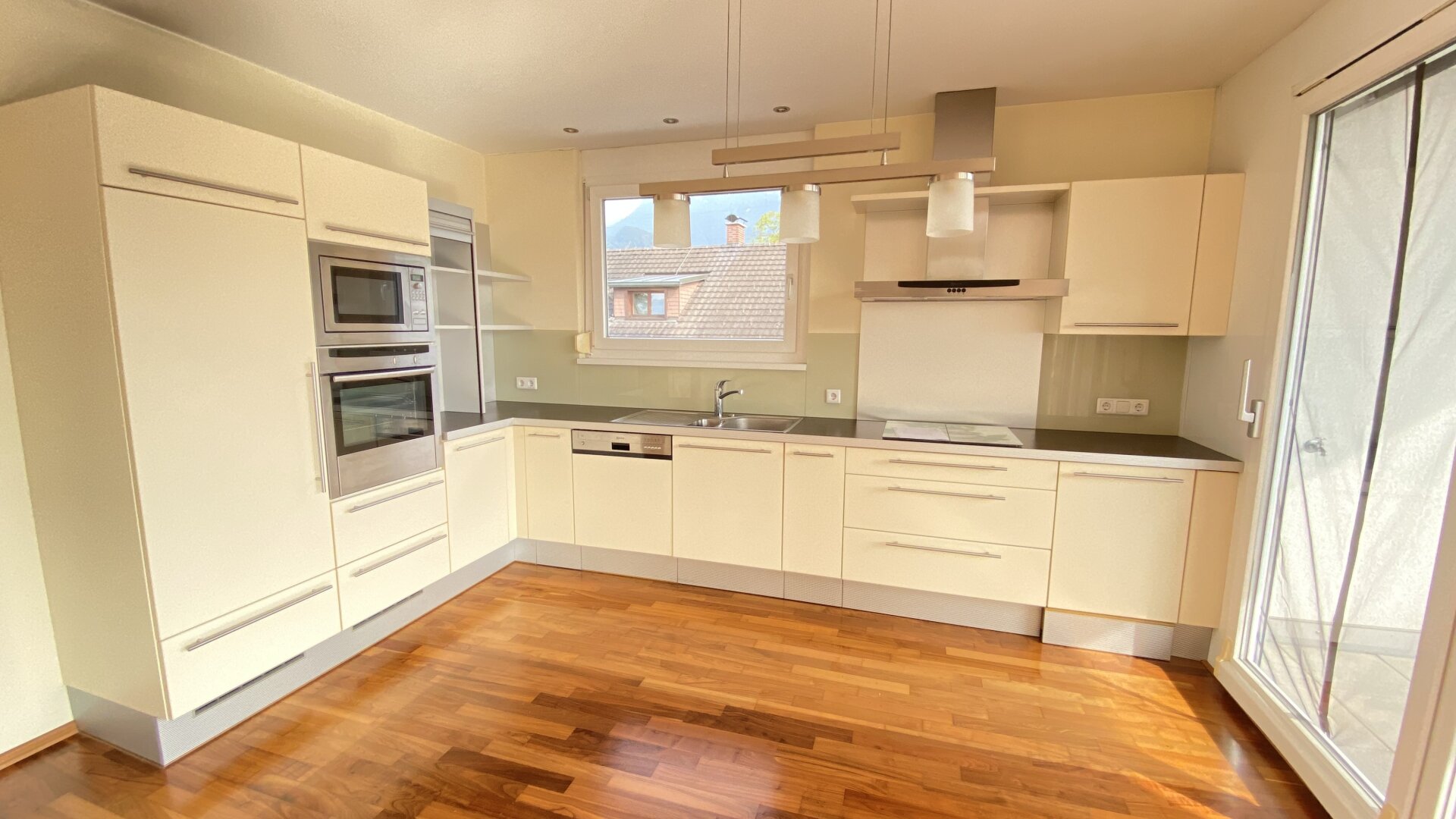 Stilvoll Wohnen: Gepflegte 3-Zimmerwohnung mit Dachterrasse in Götzis zu vermieten!