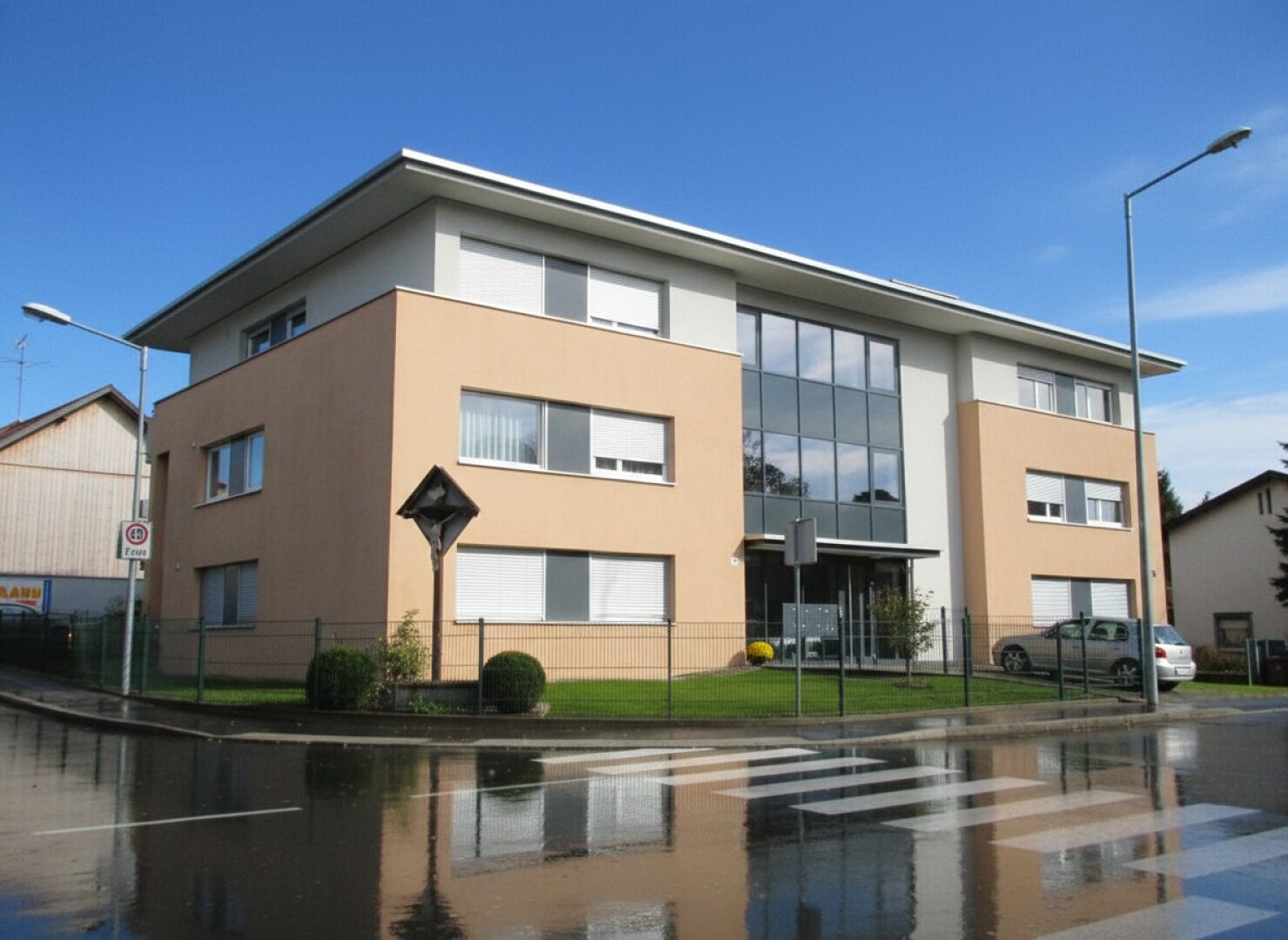 Stilvoll Wohnen: Gepflegte 3-Zimmerwohnung mit Dachterrasse in Götzis zu vermieten!