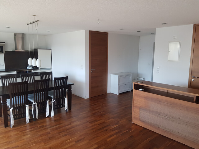 Wunderschöne 3-Zimmer-Wohnung in zentraler Lage mit großer Terrasse