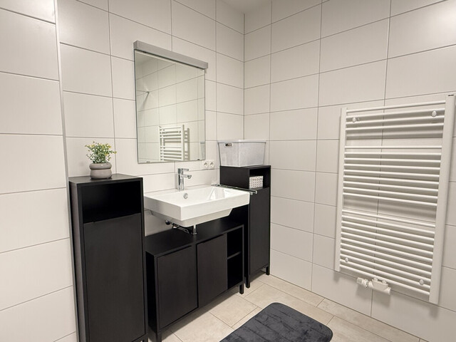 Moderne 2-Zimmer-Gartenwohnung in Höchst mit Terrasse zu vermieten