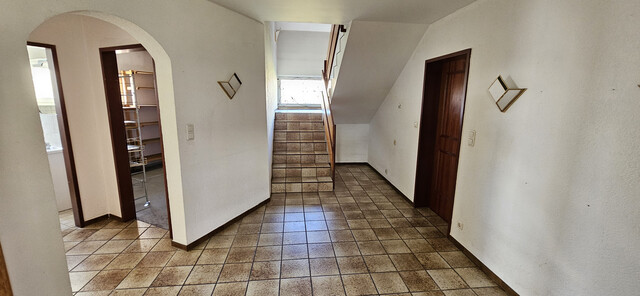 Schöne große Villa aus 1977 mit tollem Garten, Dornbirn in verkehrsruhiger Zone (Sackgasse), 6 Zimmer + Küche im EG