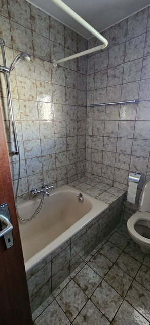 Schöne große Villa aus 1977 mit tollem Garten, Dornbirn in verkehrsruhiger Zone (Sackgasse), 6 Zimmer + Küche im EG