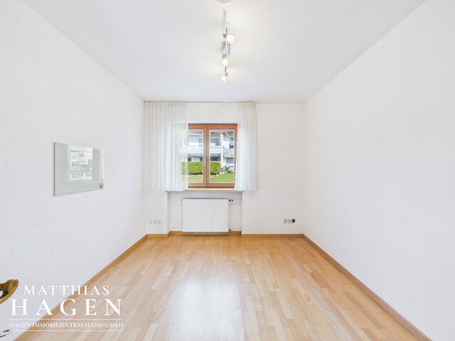 Großzügige Gartenwohnung in Seenähe