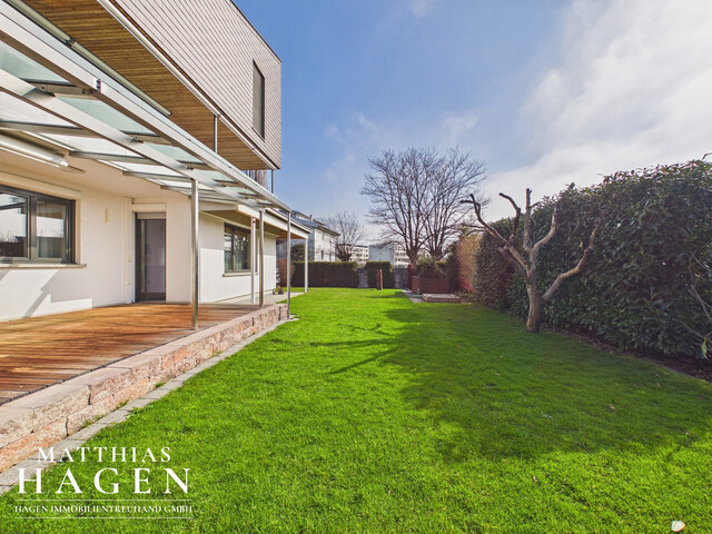 Großzügige Gartenwohnung in Seenähe