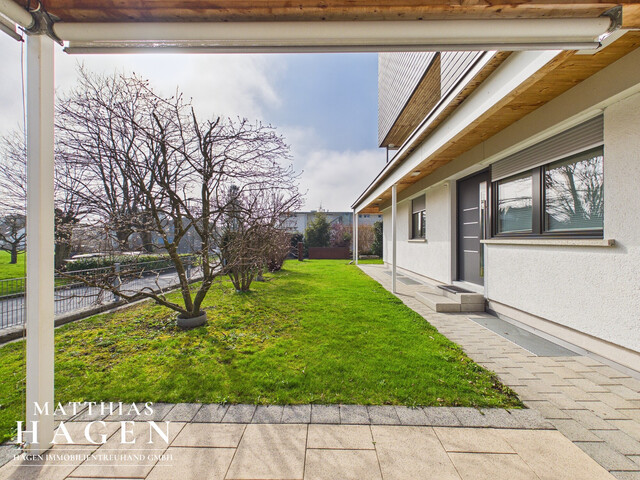 Großzügige Gartenwohnung in Seenähe