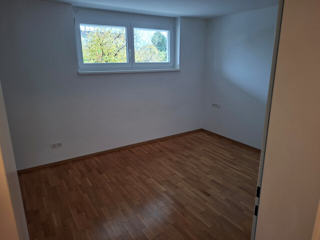 Großzügige 2-Zi-Wohnung mit Wintergarten in Hard zu vermieten!