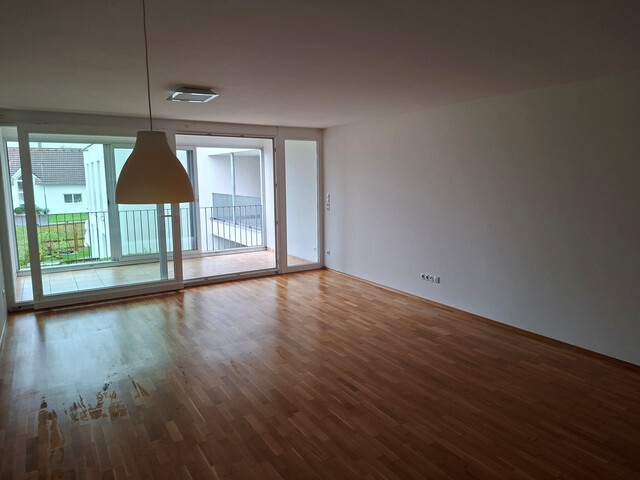 Großzügige 2-Zi-Wohnung mit Wintergarten in Hard zu vermieten!