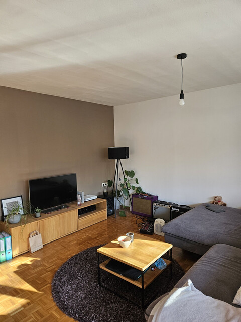 Charmante 2-Zimmer-Wohnung mit verglastem Balkon in zentraler Lage in Dornbirn