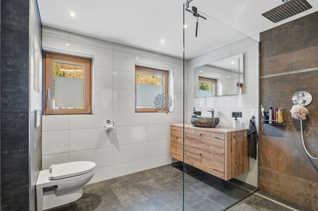 Modernisiertes Einfamilienhaus mit großzügigem Garten