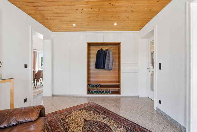 Exklusive Villa mit traumhafter Poollandschaft in absoluter Ruhelage
