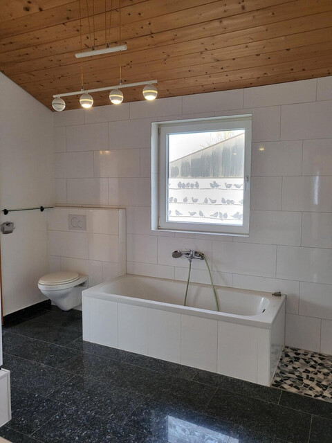 Charmante 4-Zimmer-Wohnung mit großzügiger Terrasse und Garten in Meiningen