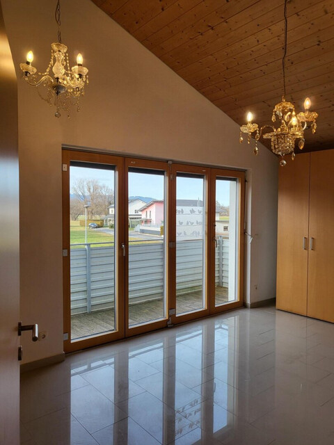 Charmante 4-Zimmer-Wohnung mit großzügiger Terrasse und Garten in Meiningen