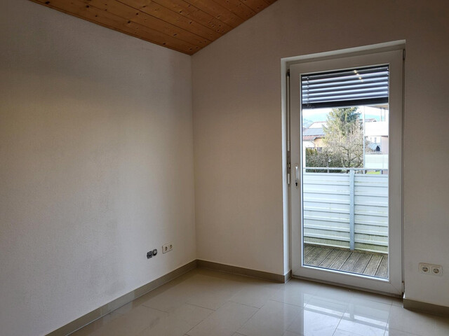 Charmante 4-Zimmer-Wohnung mit großzügiger Terrasse und Garten in Meiningen