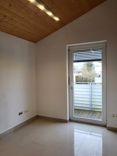 Charmante 4-Zimmer-Wohnung mit großzügiger Terrasse und Garten in Meiningen