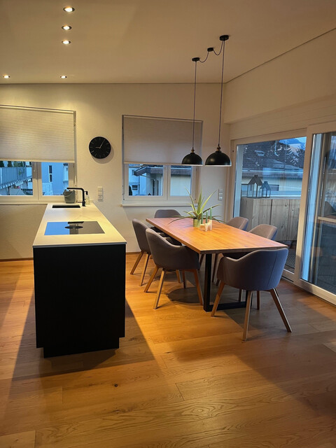 Privatverkauf - Exklusives 4-Zimmer-Penthouse mit großer Sonnenterrasse in ruhiger Bestlage