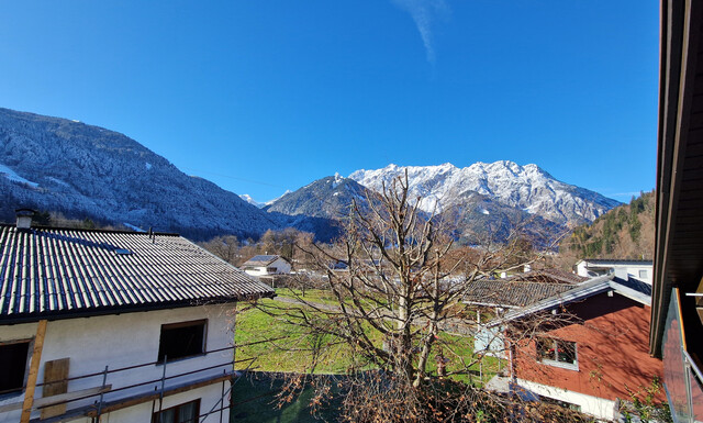 Große 2-Zimmerwohnung zu verkaufen