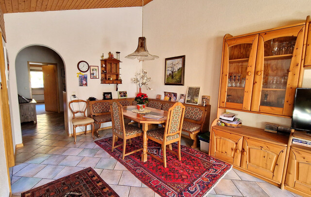 Große 2-Zimmerwohnung zu verkaufen