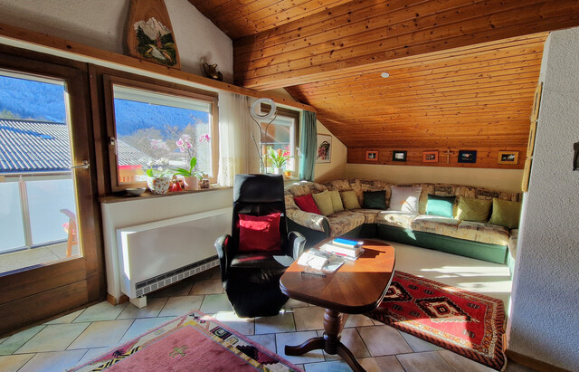 Große 2-Zimmerwohnung zu verkaufen