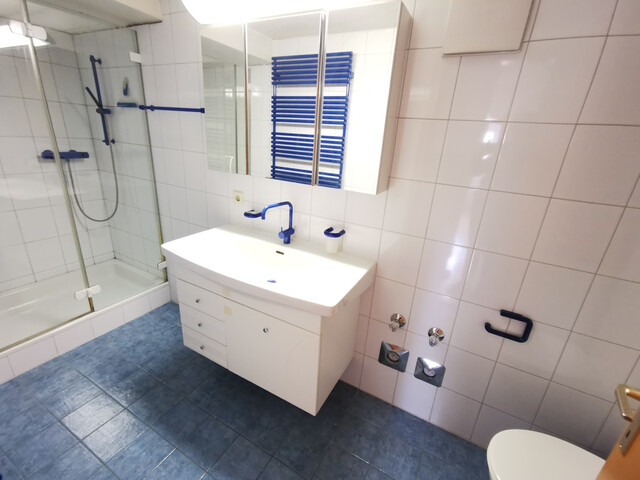 Besondere 2-Zimmer-Dachgeschoss-Wohnung in wunderschönem Altbau