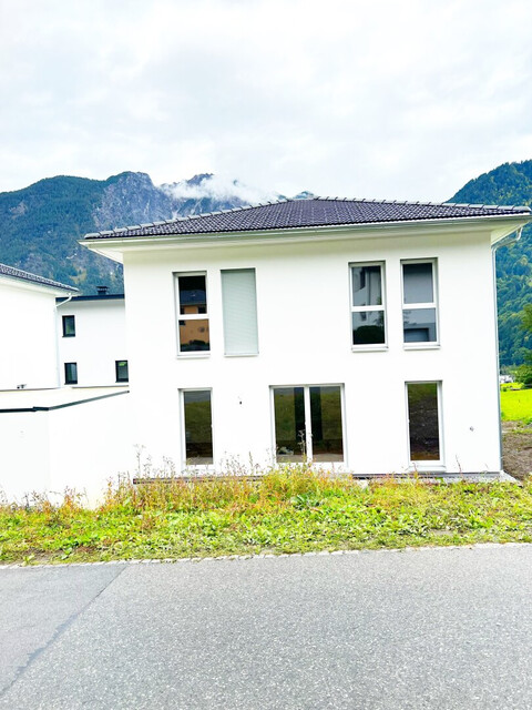 Moderne 4,5 Zimmer Haus in Vandans