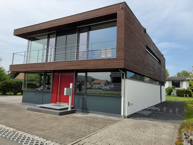 Neuwertiges Bürohaus - perfekt für Praxis, Büro oder Kanzlei!