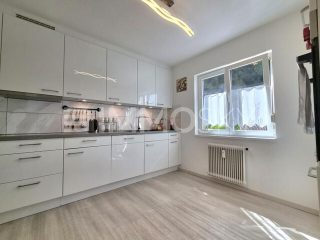 4-Zimmer Wohnung mit eigener Garagenbox