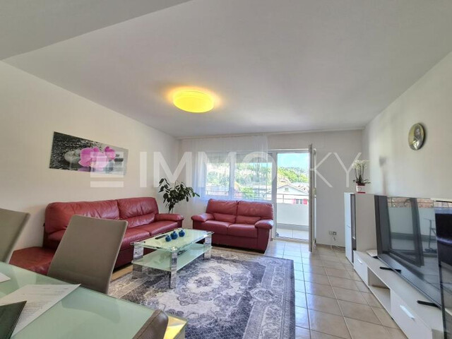 4-Zimmer Wohnung mit eigener Garagenbox
