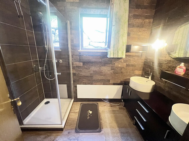 Neu saniertes 2-Familien Almhaus in ruhiger Lage