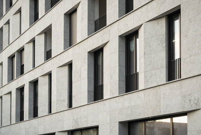 Helle, großzügige 2-Zimmer-Wohnung mit einmaligem Blick übers Rheintal