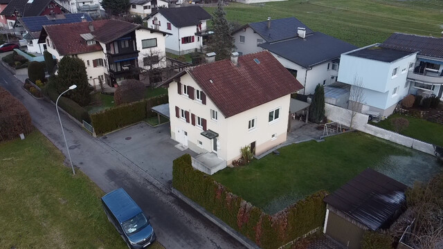 Traumhaftes Einfamilienhaus mit großzügigem Garten in Top-Lage Frastanz.