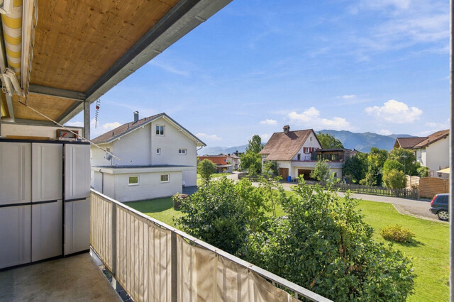 Gepflegte 4-Zi-Wohnung mit 2 Balkonen in Weiler