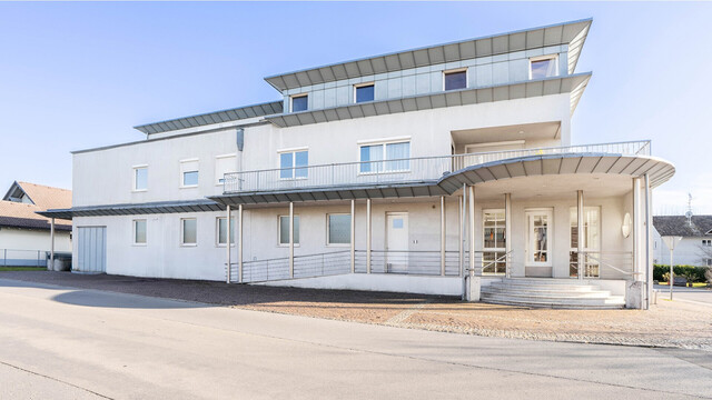 nur 2.465€/m2 Nutzfläche | Hard | Investitionspotential in gefragter Lage: Wohn- und Geschäftsgebäude mit 5 Einheiten