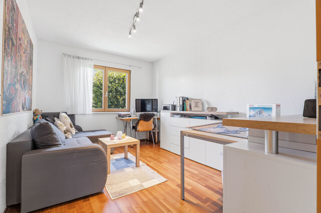 Modernes Wohnen auf einer Ebene – Stilvoller Bungalow mit Garten und Wintergarten in Lustenau!
