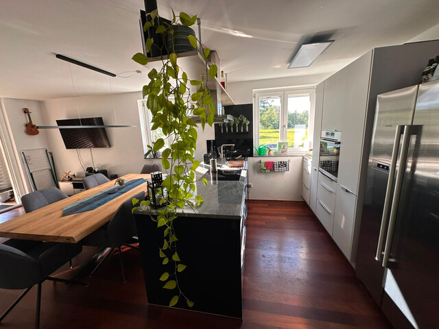 Hochwertige 3-Zimmer--Gartenwohnung in ruhiger naturnahen Umgebung