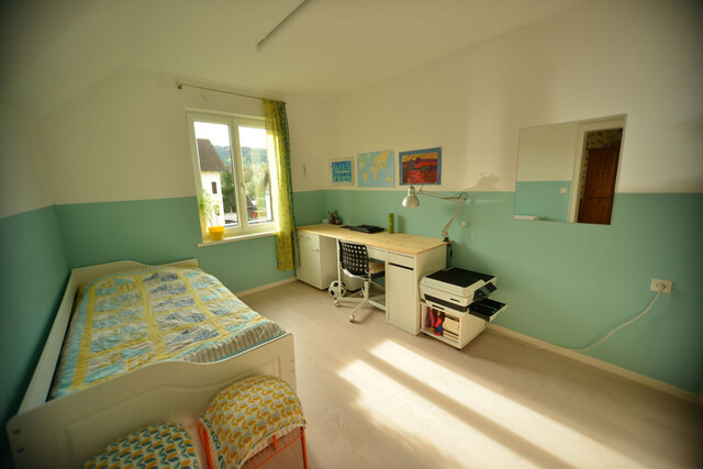 Gemütliche 4-Zimmer-Dachgeschosswohnung, provisionsfreie 