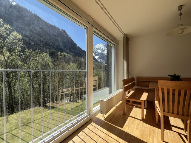 ATTRAKTIVE FERIENWOHNUNG FÜR BIS 6 PERSONEN IN BESTER AUSSICHTLAGE