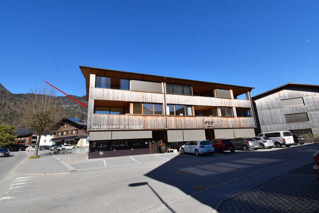 Neuwertige 4-Zimmer Wohnung in zentraler Lage zu mieten