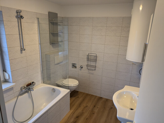 3-Zimmer Maisonette-Wohnung 76m² mit Parkplatz und Keller