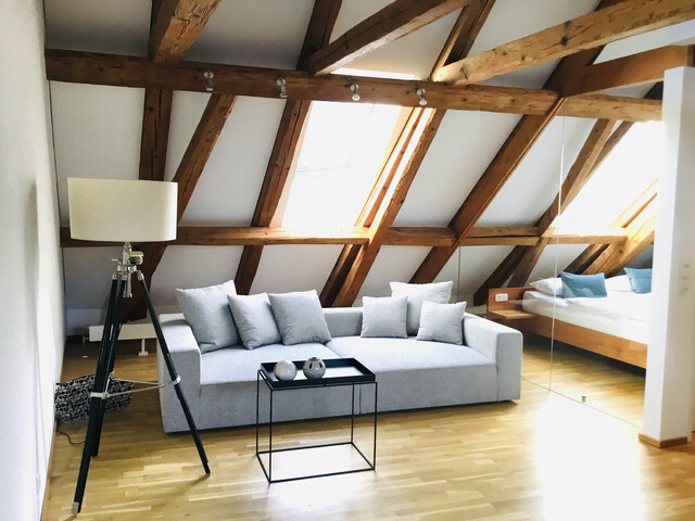 Wohnen auf Zeit - Apartment mit offenem Wohnraum und kleiner Galerie  möbliert | ruhig | hell | komplett ausgestattet